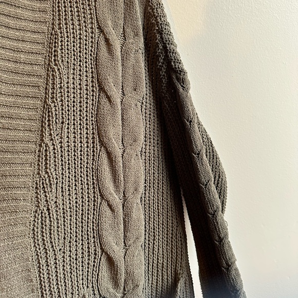American Eagle Olive Green Cardigan with Braided Detailing - Picture 2 of 2